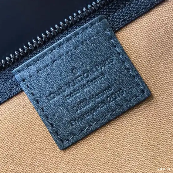 PAPILLON VUITTON LOUIS 0625